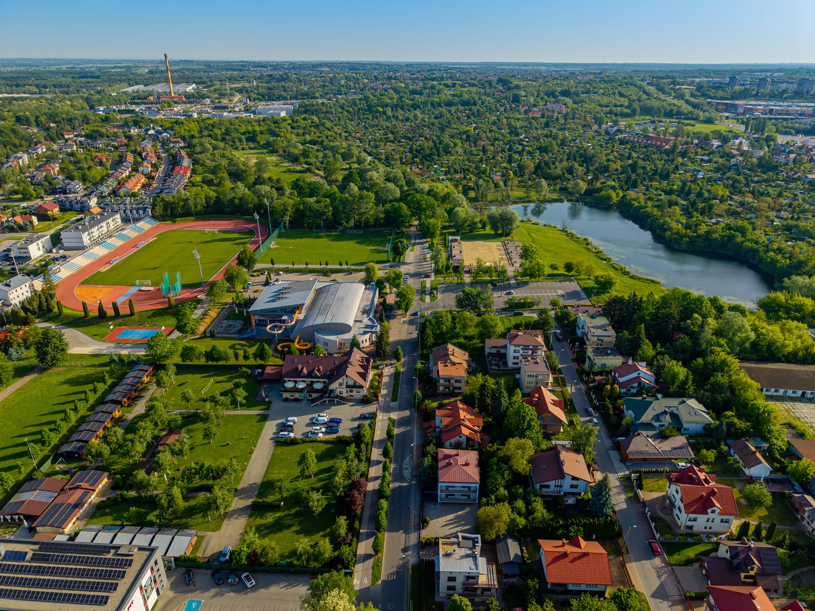 Jezioro i przystań Kantoria z lotu ptaka